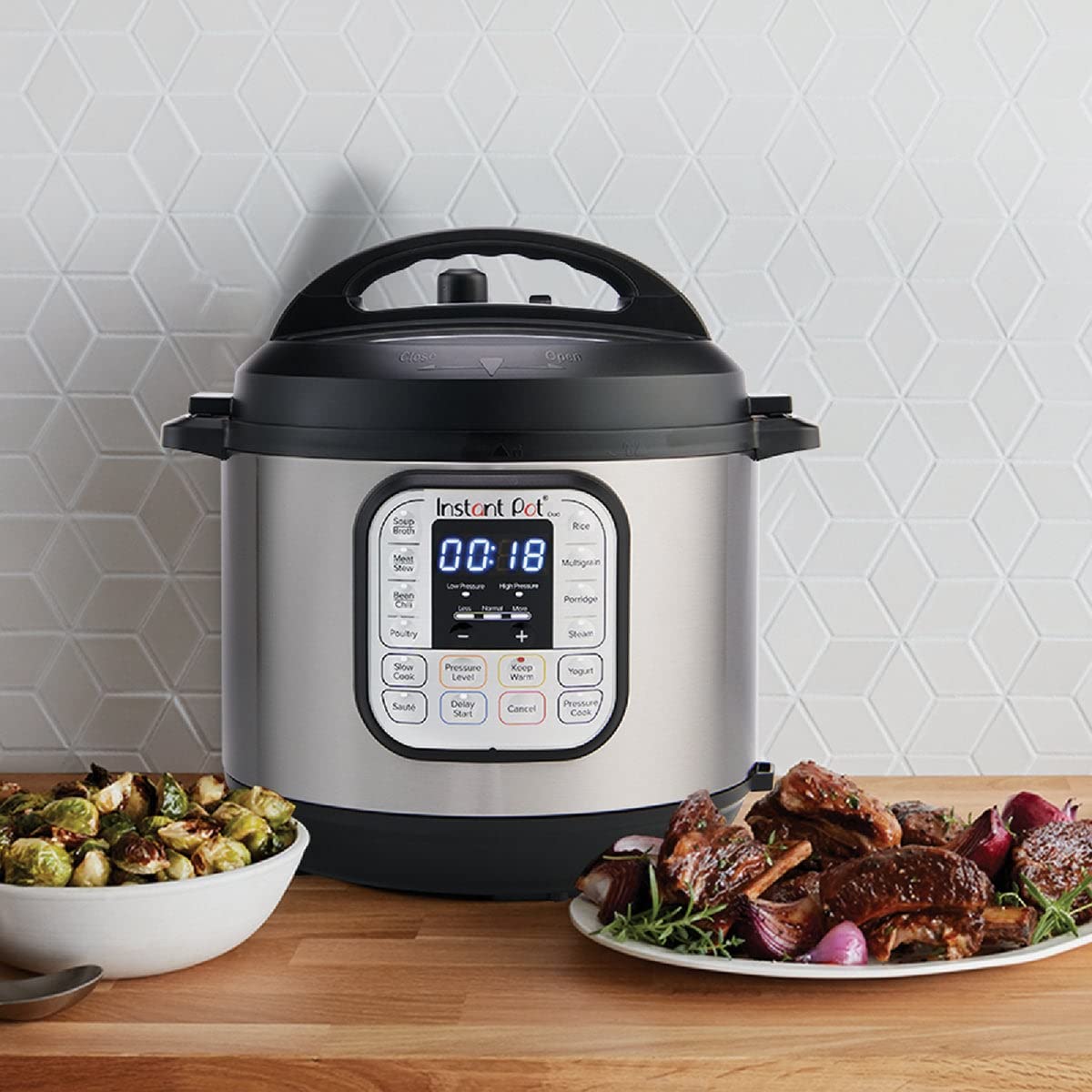 Instant Pot Duo 7-in-1 Electric Pressure Cooker 6 Quart